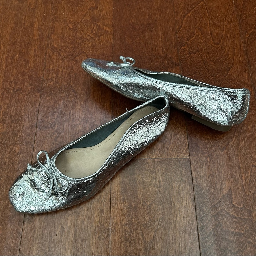 SCHUTZ Shiny Silver Crackled Leather Ballet Flats with Square Toes, Size 7.5